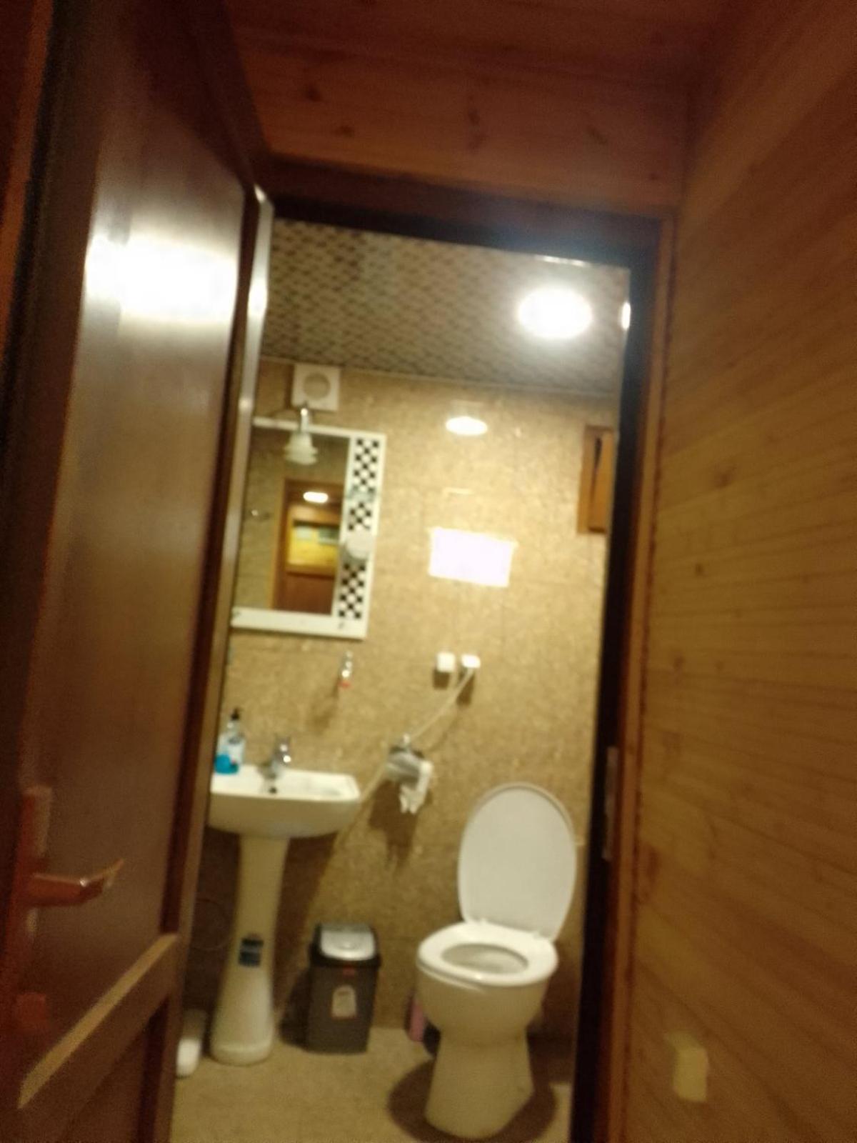 Guesthouse Luka Ушґулі Екстер'єр фото