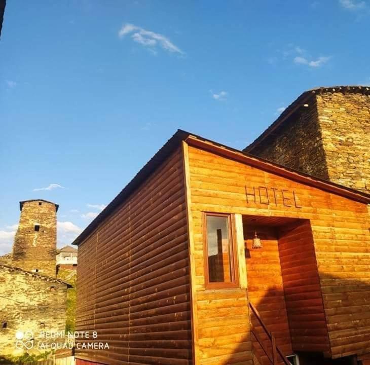 Guesthouse Luka Ушґулі Екстер'єр фото