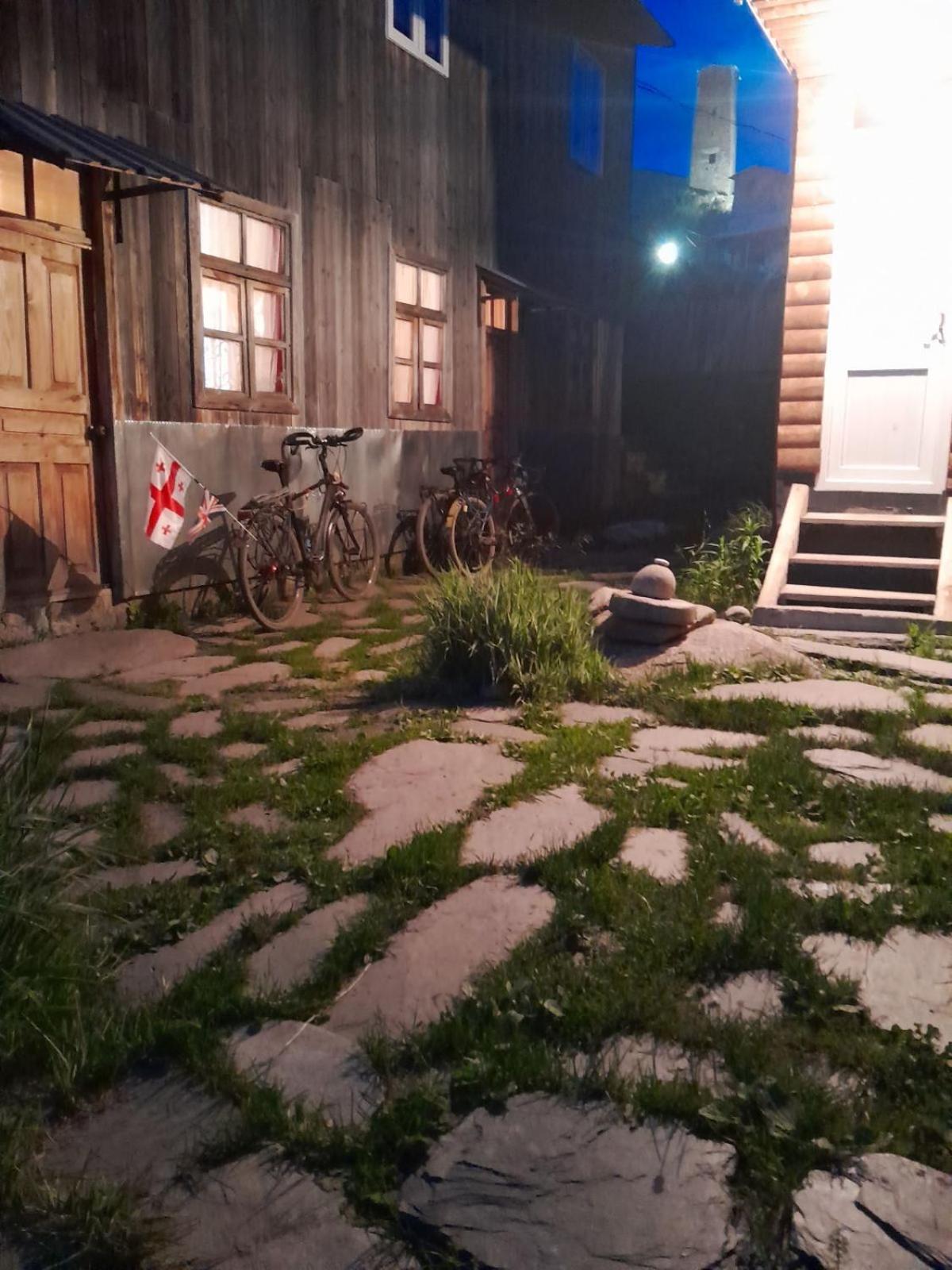 Guesthouse Luka Ушґулі Екстер'єр фото